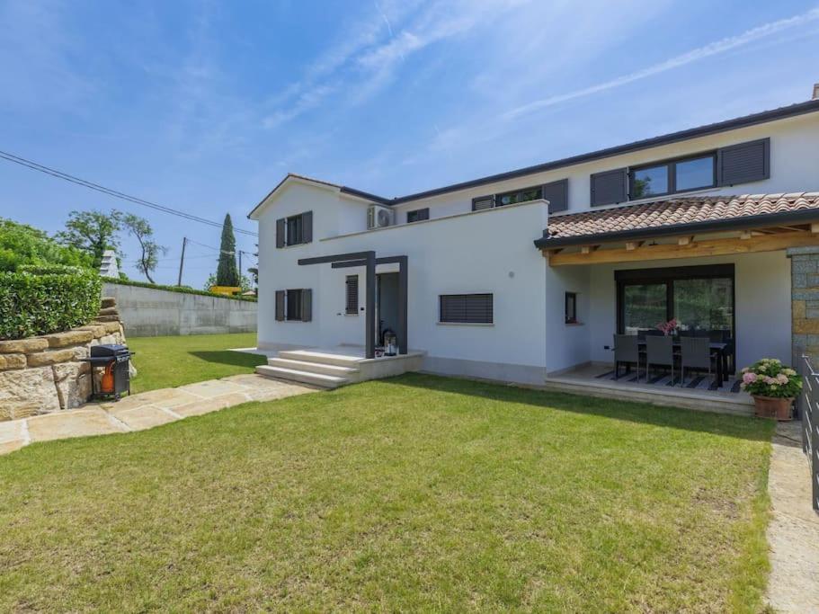 Rokvilla Motovun Luaran gambar