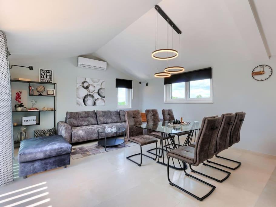 Rokvilla Motovun Luaran gambar