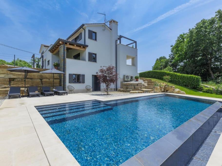 Rokvilla Motovun Luaran gambar