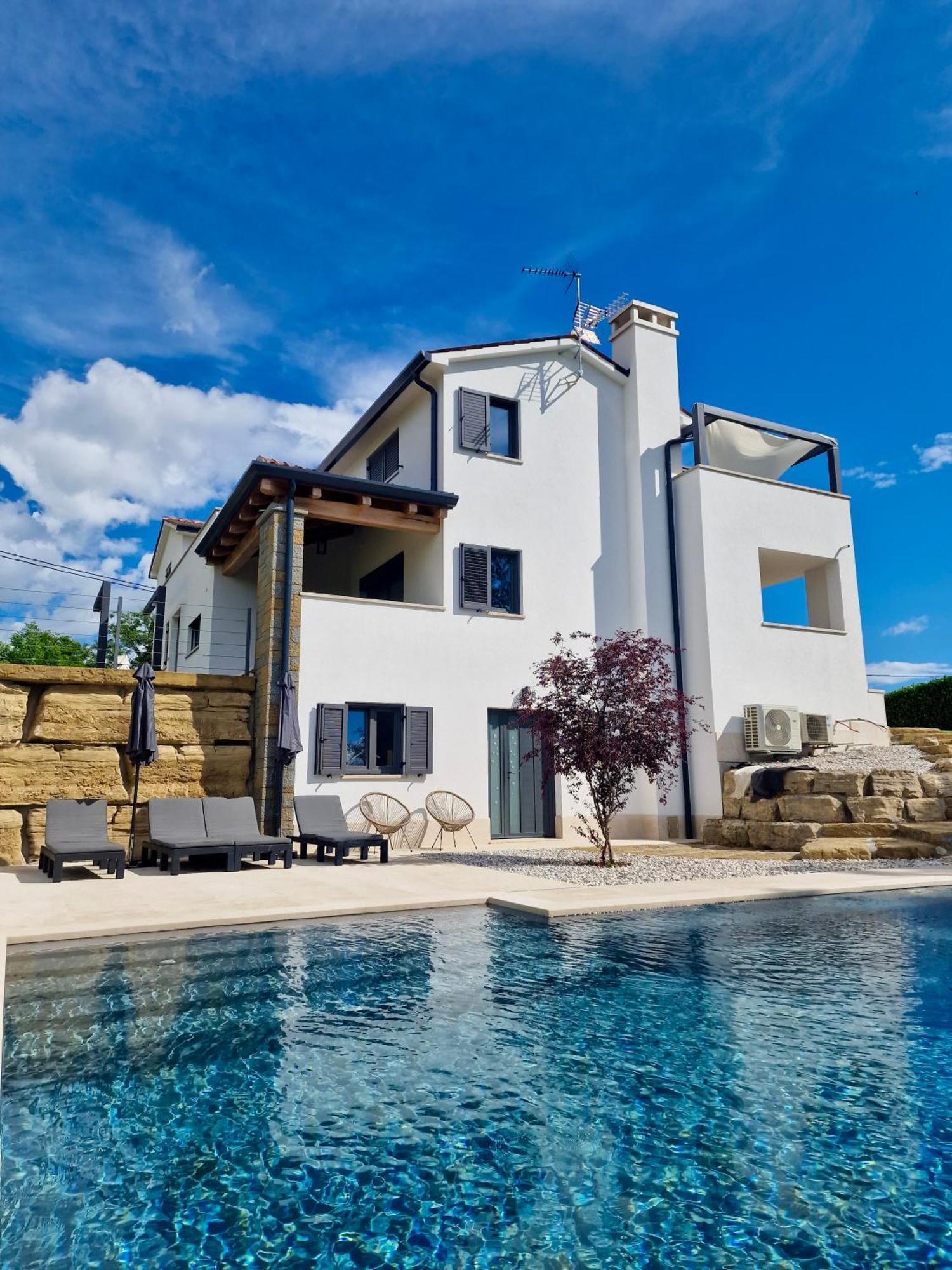 Rokvilla Motovun Luaran gambar